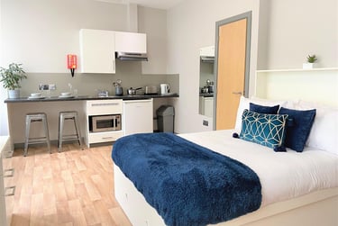 1 bed studio, College Square East, Holylands, Belfast, BT16DJ - Image 3